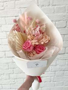 Flower: Everlasting Floral Bouquet