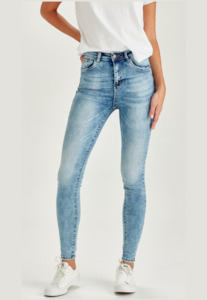 Womenswear: JUNKFOOD JEANS ROCKER TALL - BLUE