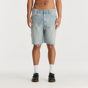 Womenswear: WRANGLER STEEZY SHORT - DIRTY THREE