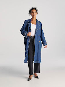 Womenswear: LEE CHARLIE TRENCH COAT