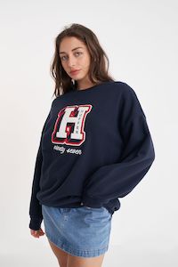 Womenswear: HUFFER GIRLFRIEND CREW 350/FAME MIDNIGHT