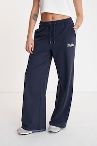 Huffer Wmns Straight Leg Trackpant Midnight