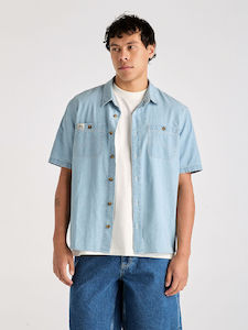 LEE WORKER S/S SHIRT - WASHED CHAMBRAY