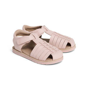 Clothing accessory: Frankie Sandal || Soft Pink