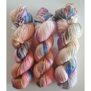 ~Kiwiyarn-a 4 Ply High Twist Merino 100g