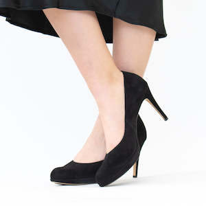 Shoe: Classic Black