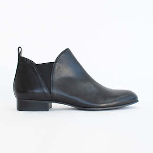 Foe Black-Black Heel