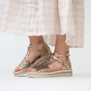 Shoe: Accra Champagne