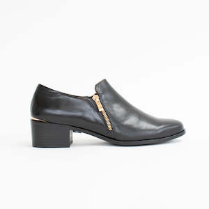 Shoe: Dartmouth Black