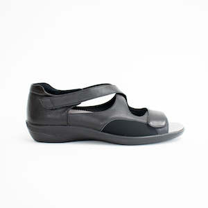 Shoe: Anabel Black