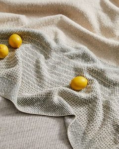 Accessories: Sonoma Throw – Laurel