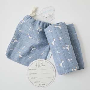 Great Baby And Kids Gifts: MUSLIN WRAP 120x120cm W/ ARRIVAL CARD – BLUE GOOSE