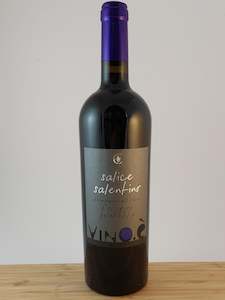 Wine and spirit merchandising: Vinoè Salice Salentino DOC