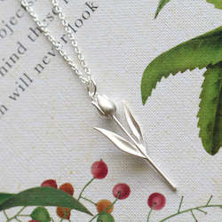 Tulip Necklace