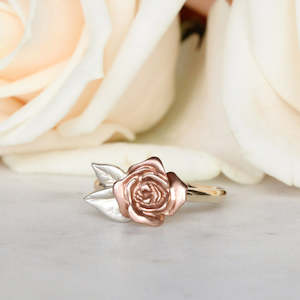 Rose Ring/ 9ct Gold