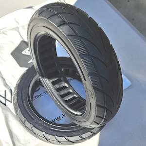 Tyre 10*2.125 SOLID