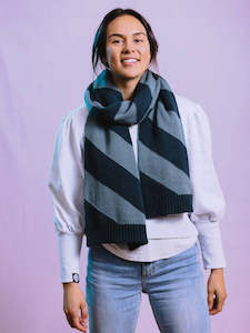 Hello Friday: Ziggy Scarf