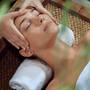 Advanced Signature Facial Seasonal Special