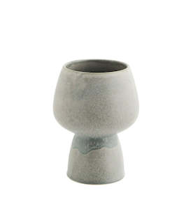 Sales agent for manufacturer: Large Stoneware flower pot.  Grey/Green, colours may vary