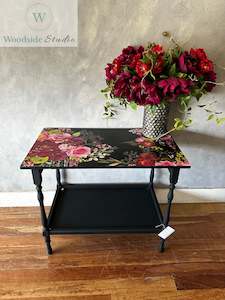 Bright Florals Table