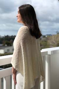 Clothing: Lothlorian Cotton Linen Poncho