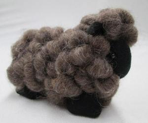 Small Loopy Wool Sheep (brown)