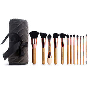 Manufacturing: A WHOLE LOT OF LOVELY – set of 12 makeup brushes in a rollup bag