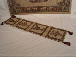 Table Runner