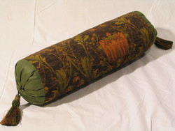 VERSAILLES Tassel Bolster