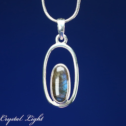 Labradorite Silver Oval Pendant (Slim)