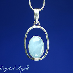 China, glassware and earthenware wholesaling: Aquamarine Silver Oval Pendant