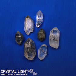 China, glassware and earthenware wholesaling: Tibetan Quartz Point Lot