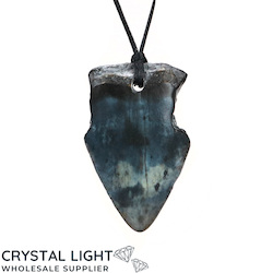 China, glassware and earthenware wholesaling: Megalodon Tooth Necklace