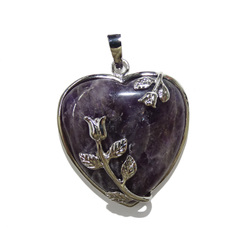 China, glassware and earthenware wholesaling: Chevron Amethyst Heart with Rose Pendant