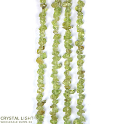 China, glassware and earthenware wholesaling: Peridot Chip Beads