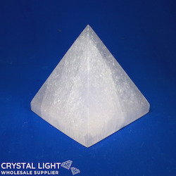 China, glassware and earthenware wholesaling: Selenite Pyramid (6-8cm)