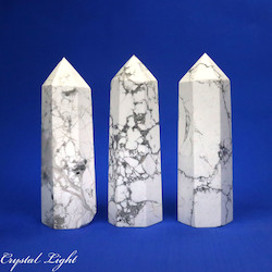 Howlite Point