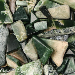 China, glassware and earthenware wholesaling: New Zealand Greenstone Slabs/ 100g