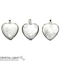 China, glassware and earthenware wholesaling: Howlite Heart Pendant with Frame