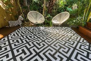 Outdoor Rug - Luxe Black and White