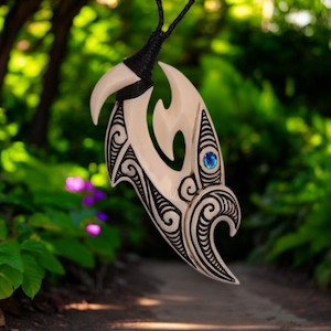 Internet only: Bound Manaia Hook with Moko Pendant