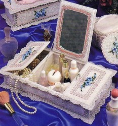 Jewellery box with mirror