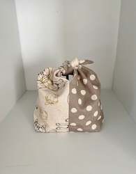 Clothing: apanese Style Mini Obento Bag (Bear & Dots on Olive)