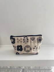 Clothing: Scandinavian Floral makeup pouch