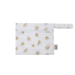 Babies Cloth Nappy Wet Bag - White Daisies | 4 Size Options