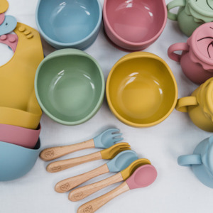 Teething Baby Feeding Dinnerware: Complete Baby Feeding Dinnerware Collection - Silicone/Mango