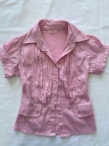 00’s Pink ruffle shirt | Size 8-10