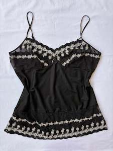 Womenswear: 00’s Black and white cami | Size 12