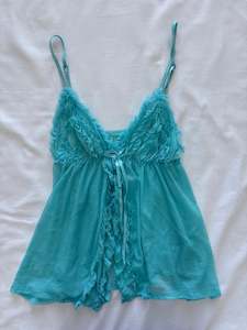 00’s Blue ruffle cami | Size 6-8