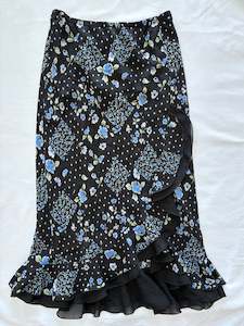 00’s Blue floral midi skirt | Size 8